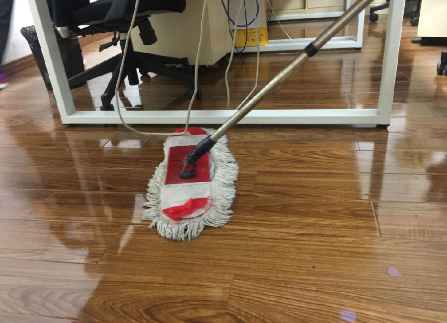 万源市木地板保洁案例